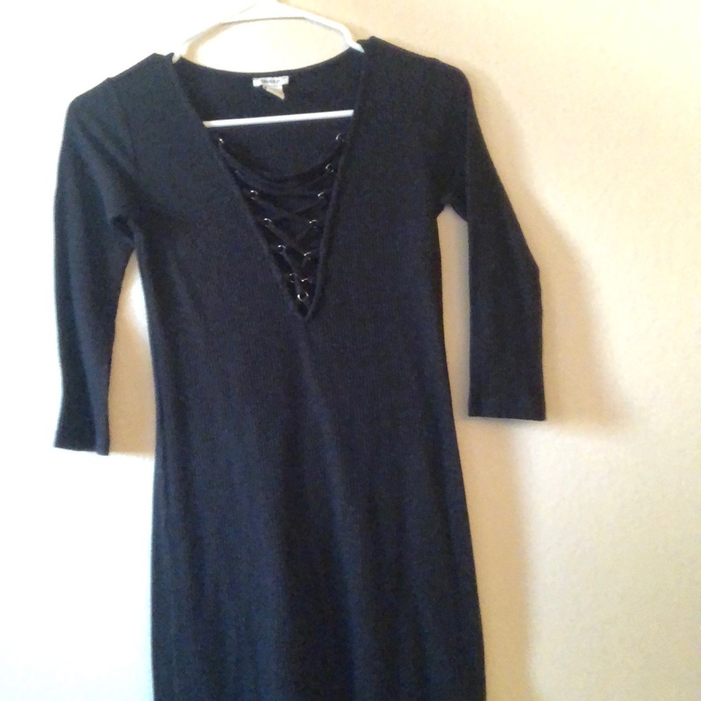 Black 3/4 sleeve dress